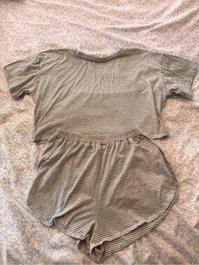 Women’s Gray Striped Short Sleeve Tee & Shorts Sleep Set